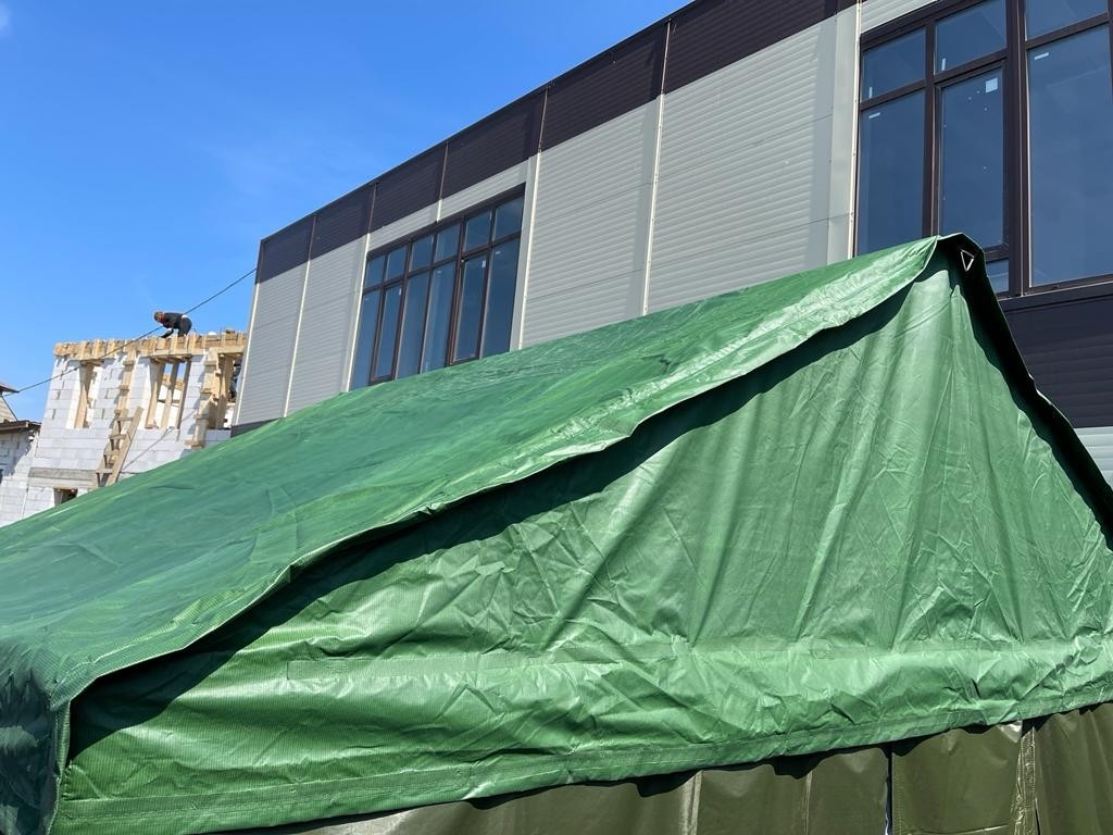 Палатка Каркасная утепленная зеленого цвета 5х6 Палатка Каркасная утепленная зеленого цвета 5х6