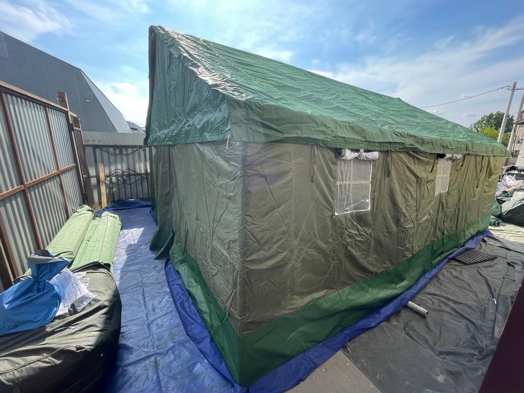 Палатка Каркасная утепленная зеленого цвета 5х6 Палатка Каркасная утепленная зеленого цвета 5х6